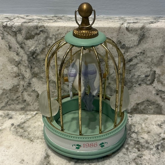 Vintage Hallmark Christmas Ornaments First Christmas Together & Santa’s Arrival - Picture 4 of 7